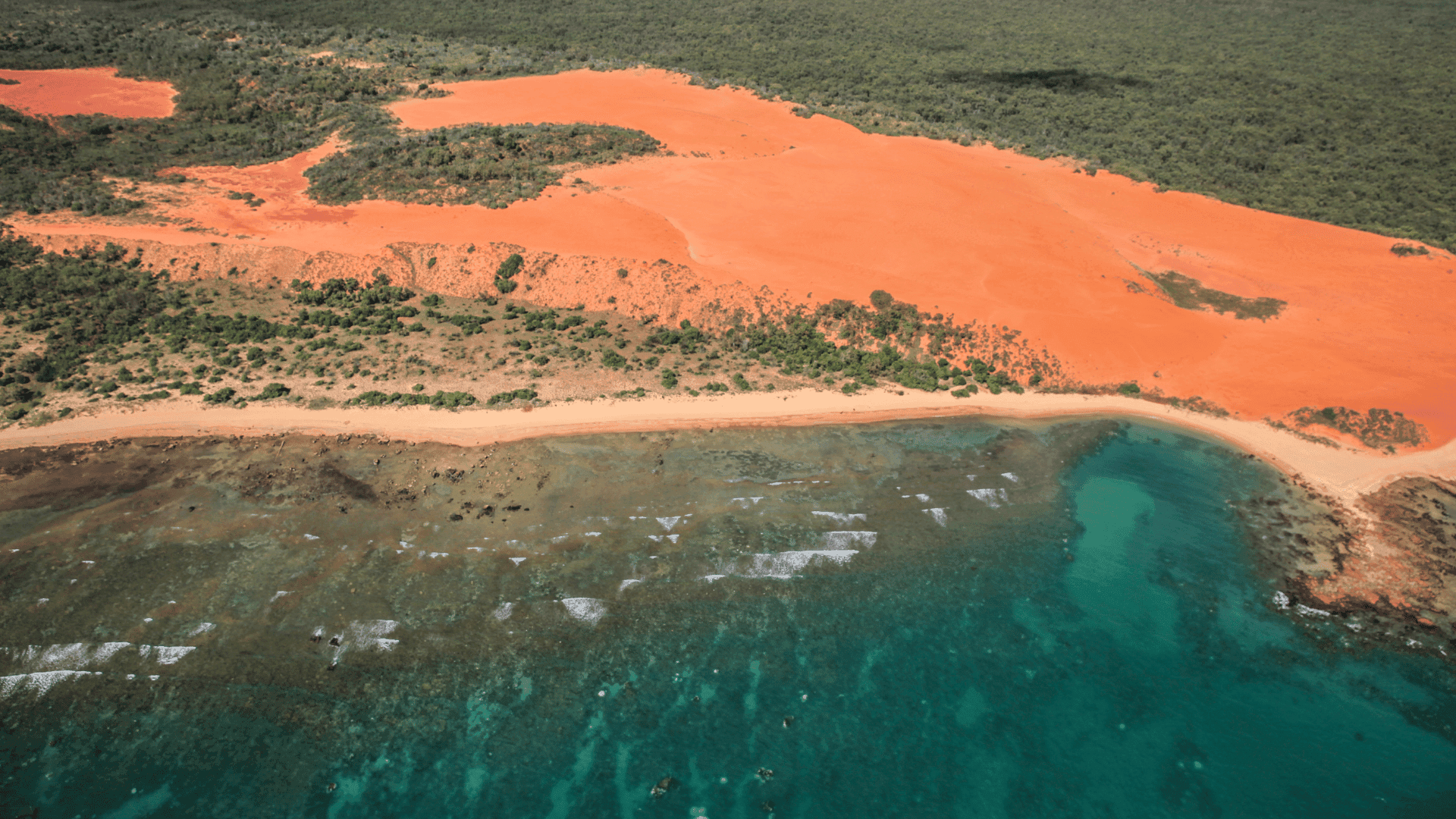 A UK museum has returned cultural artefacts to a First Nations community in the Northern Territory