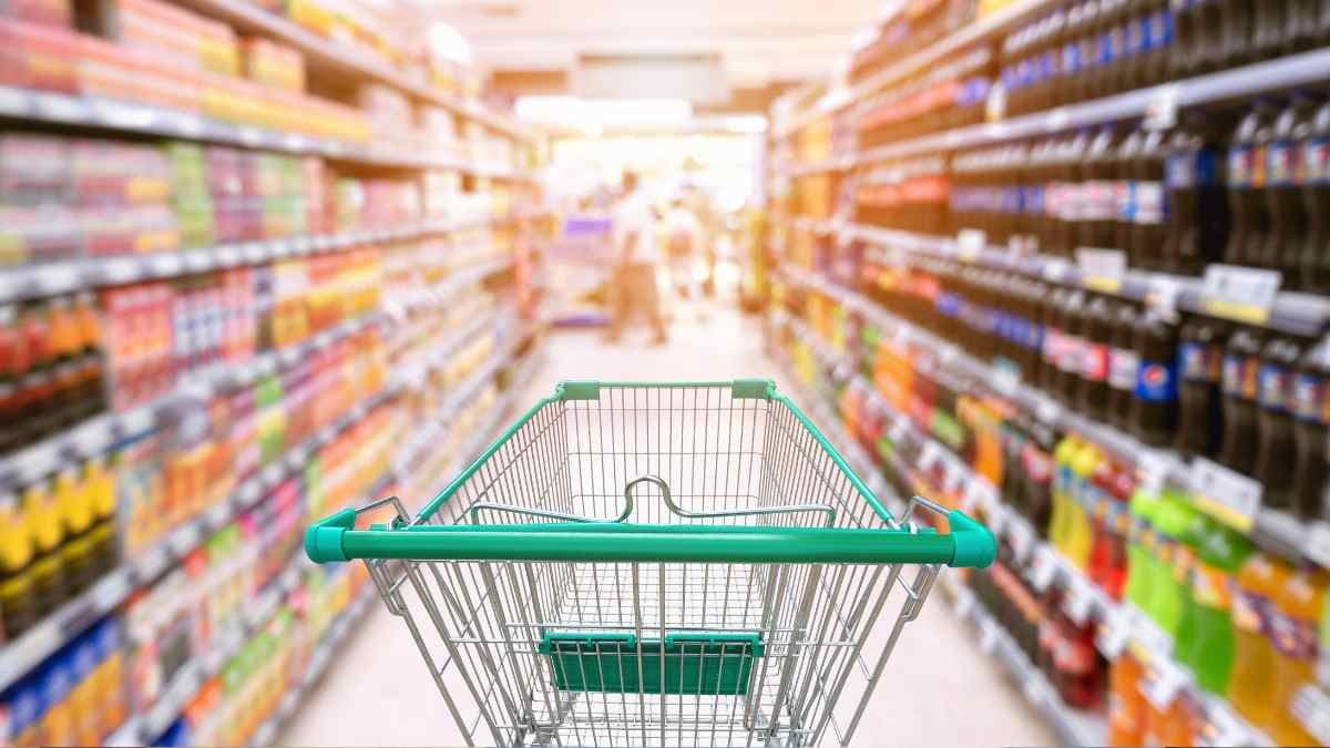 ACCC suing Coles and Woolies for misleading prices