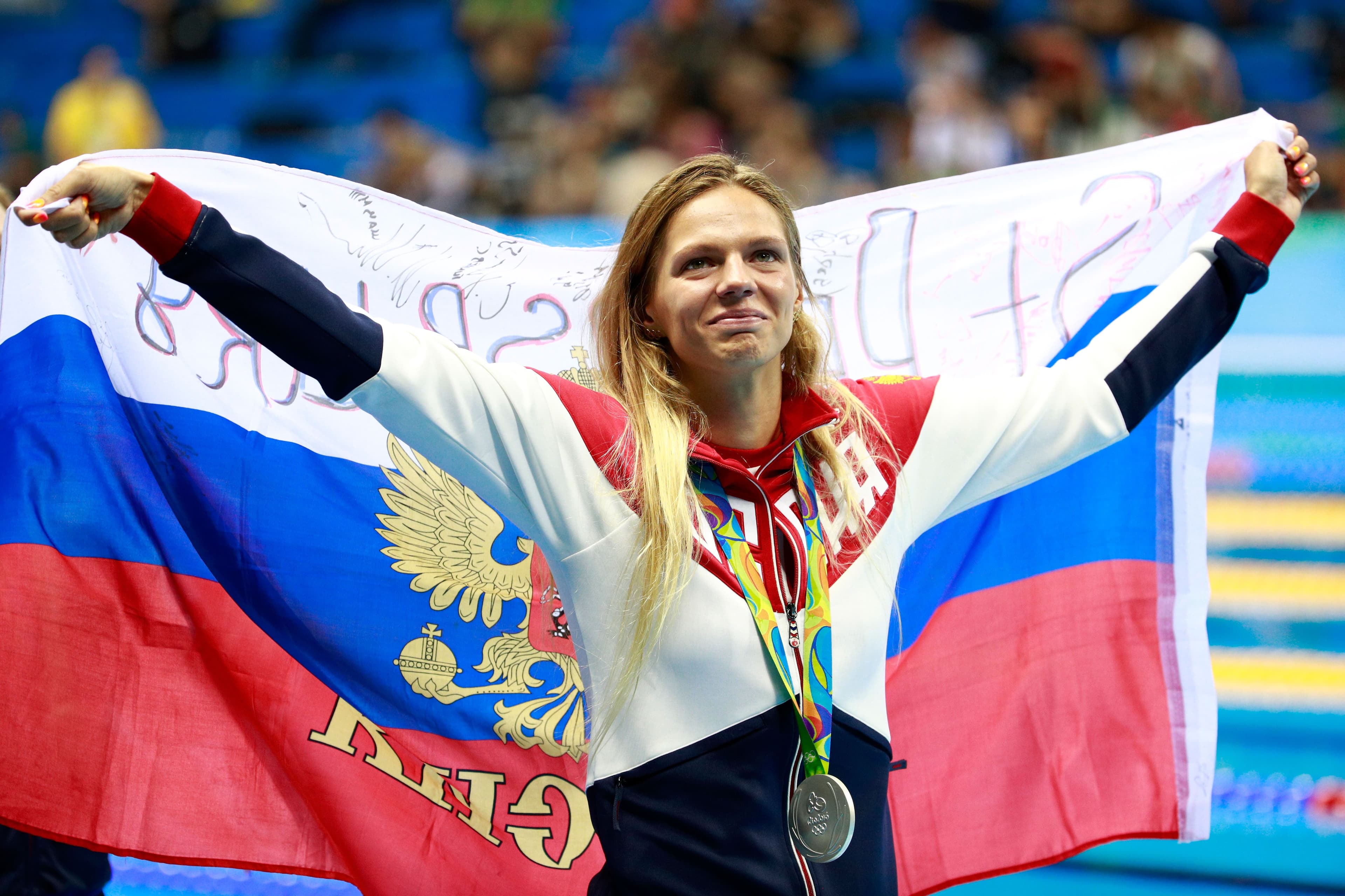 World Aquatics lifts ban on Russian flags and anthems