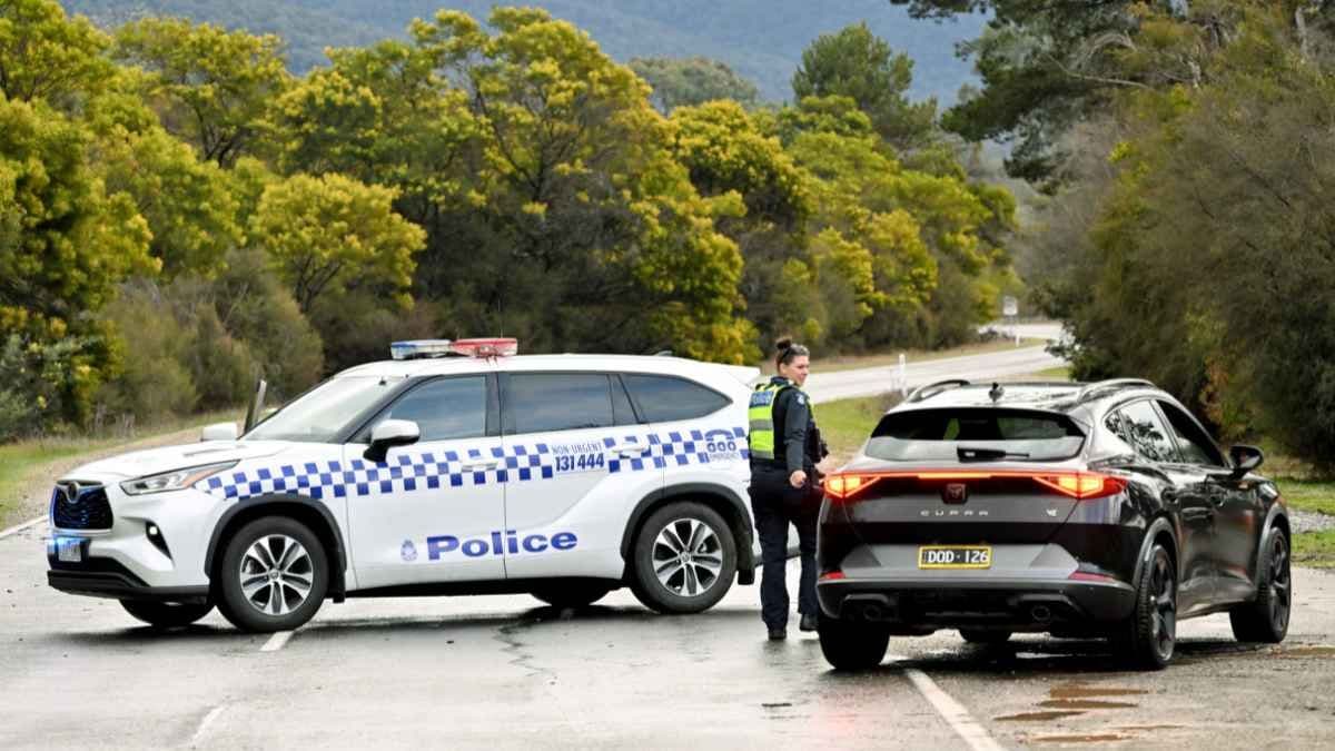 Police travel warning eased as Dezi Freeman search continues