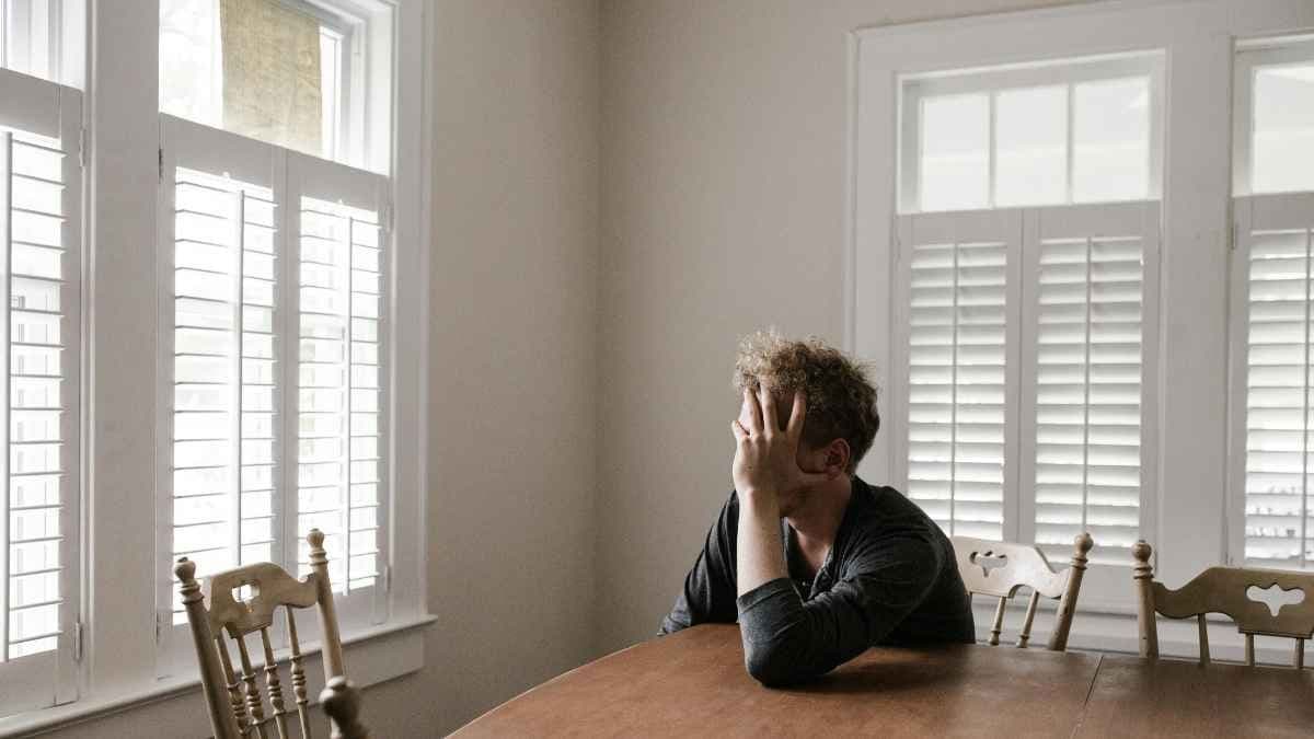 Two in five young Aussies are persistently lonely