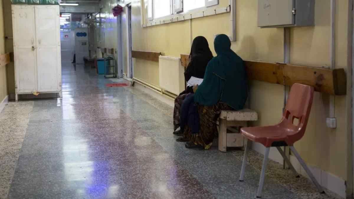 Taliban reportedly bans women from medical school