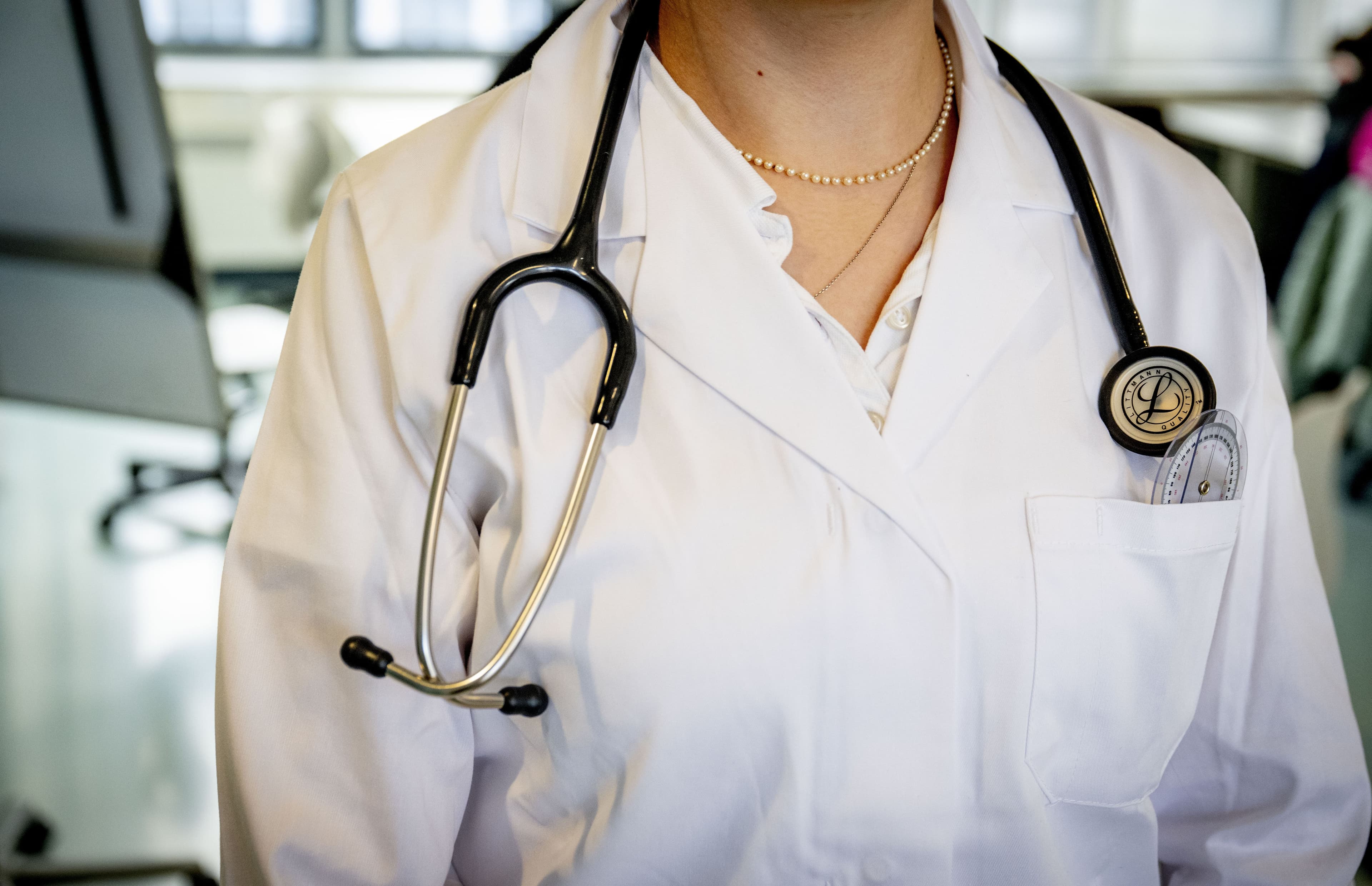 Whooping cough cases reach a 35-year high in Australia