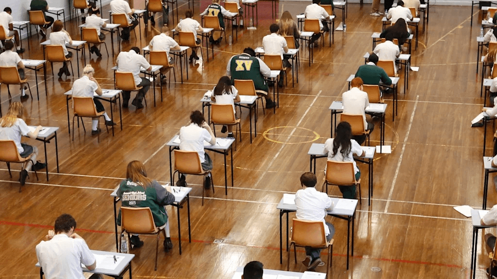 WA will let students with D grades graduate with WACE