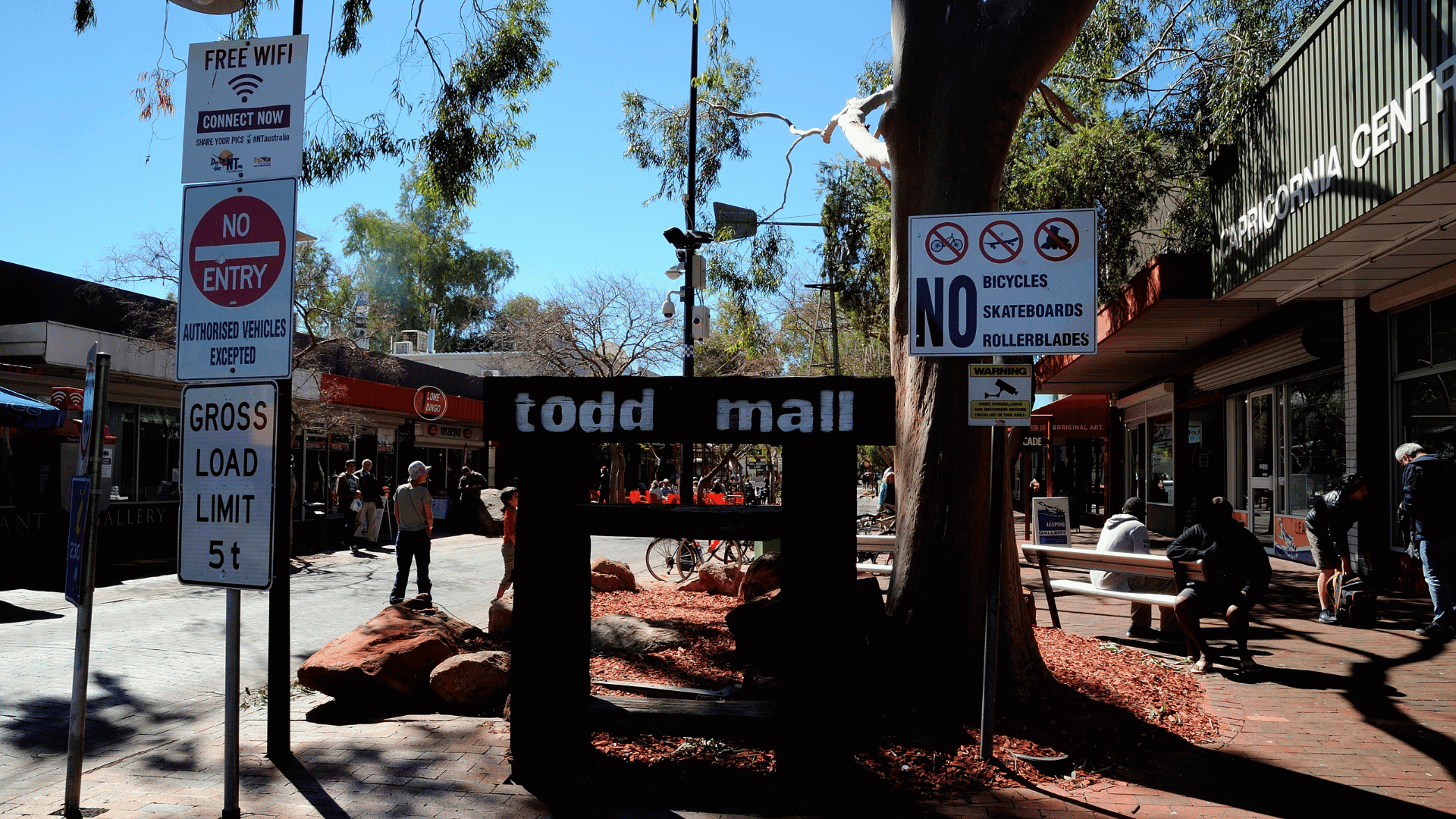NT govt extends Alice Springs youth curfew