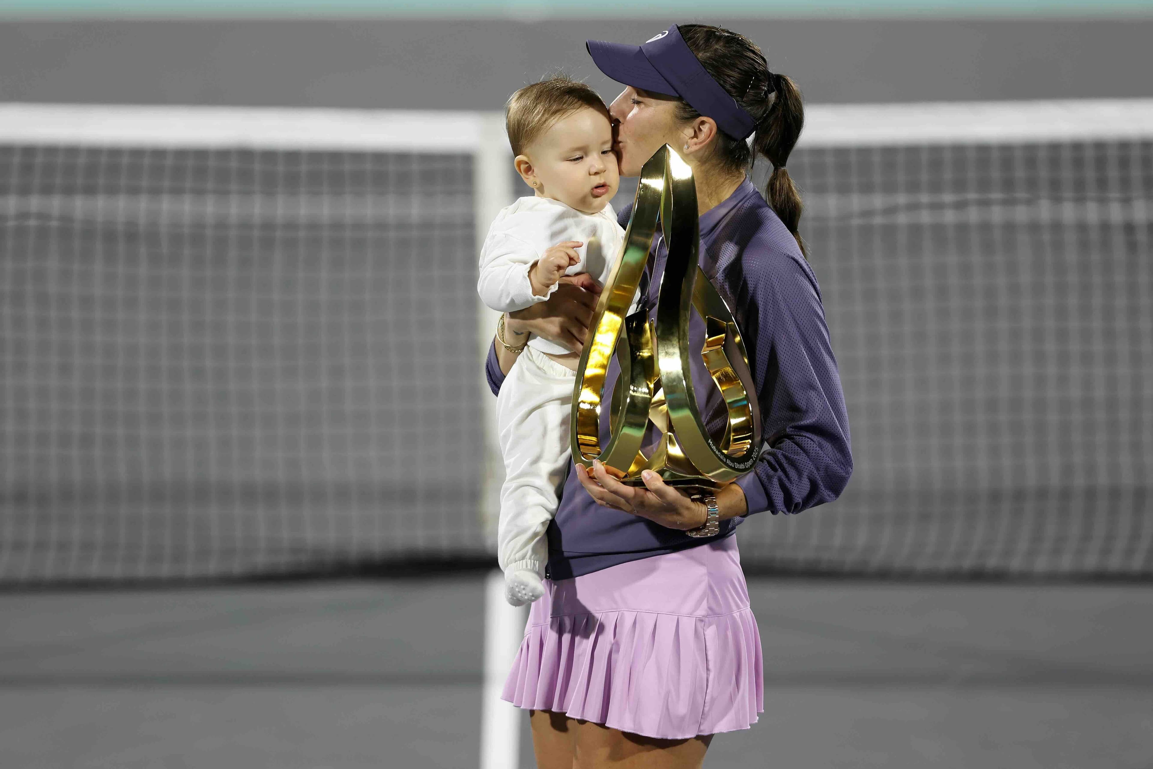 Female tennis pros to get paid parental leave