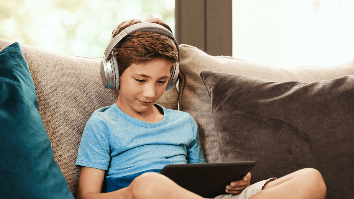 Excessive screen time in childhood linked to future issues