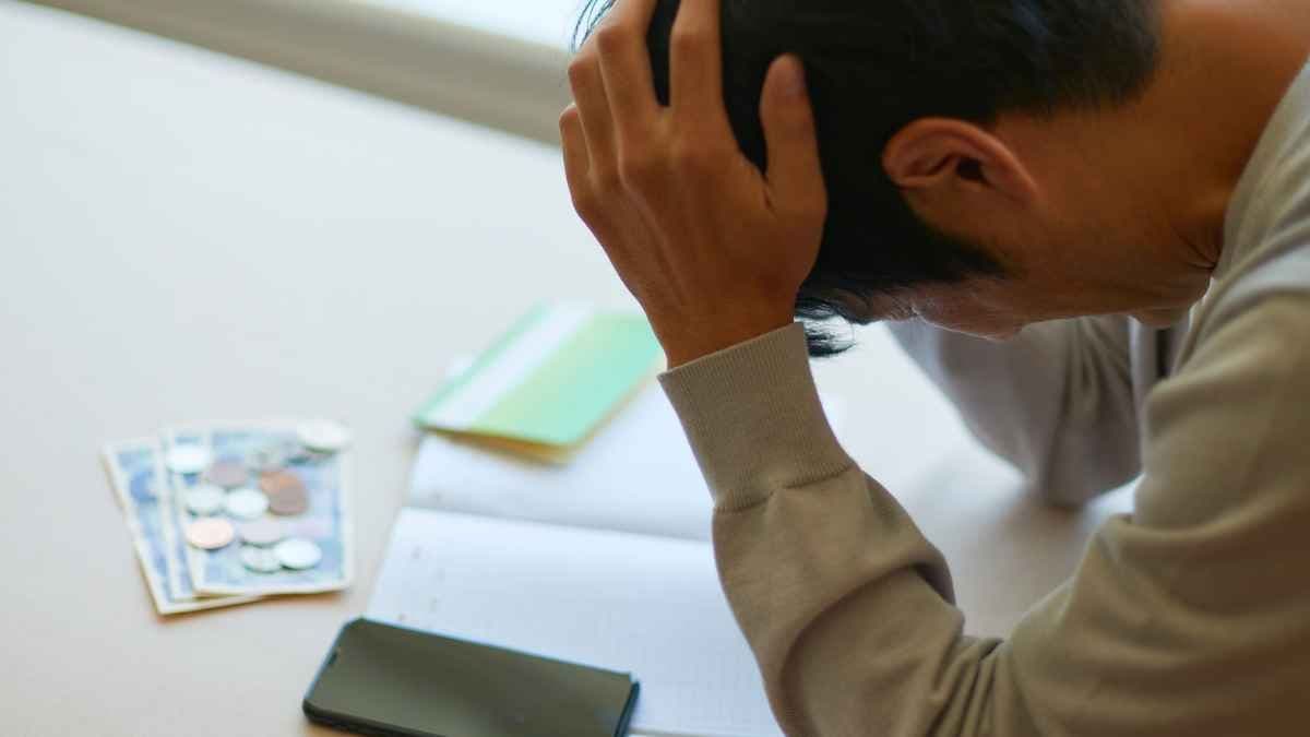 Australians are socialising less and retiring later