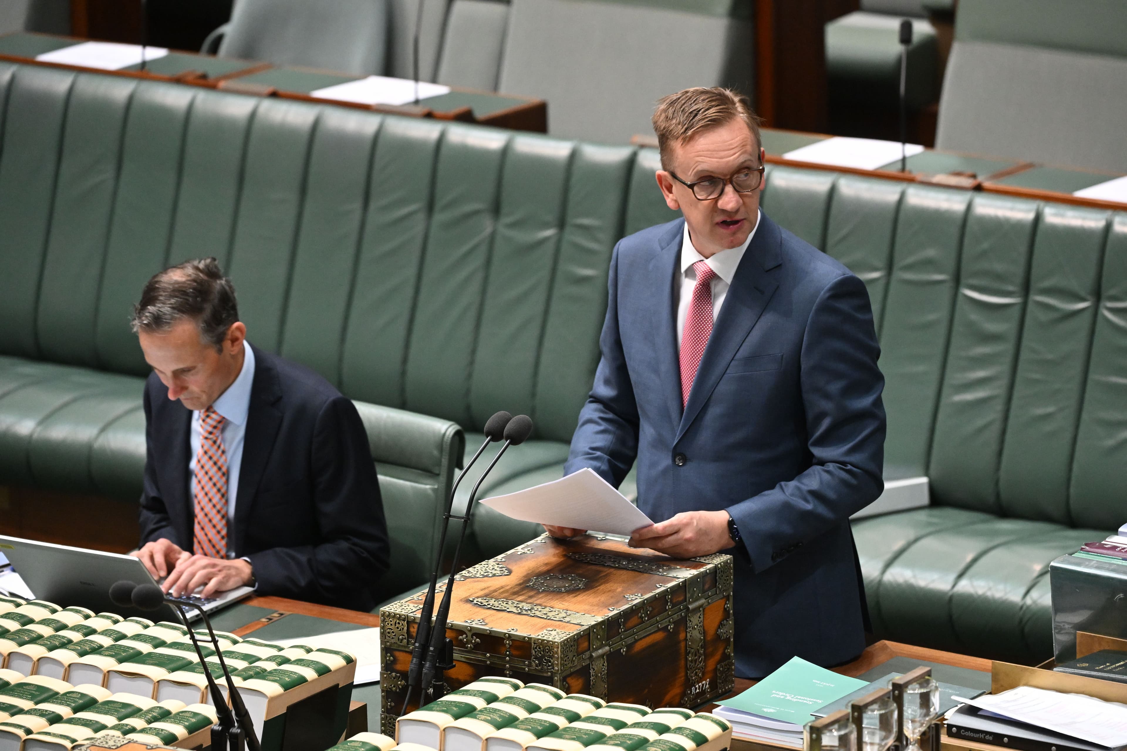 Govt now able to pause visas of visitors from war zones