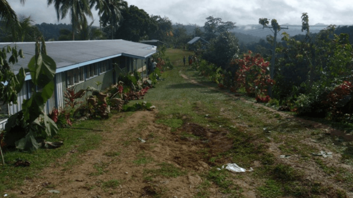26 people, mostly children, killed in violent raids in PNG
